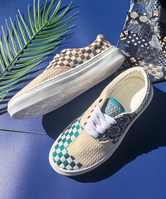 Versatile and Trendy Spliced Canvas Low-top Shoes, Light Luxury Vintage Style, Fashionable for Couples, Comfortable and Lightweight, Wear-resistant and Anti-slip, with a Simple and Stylish Design. Suitable for Students, Casual Skate Shoes, Unisex - Image 6
